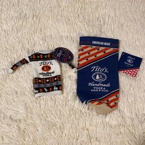 Tito’s NWT, set of 2, bottle covers. Both fit fifths.